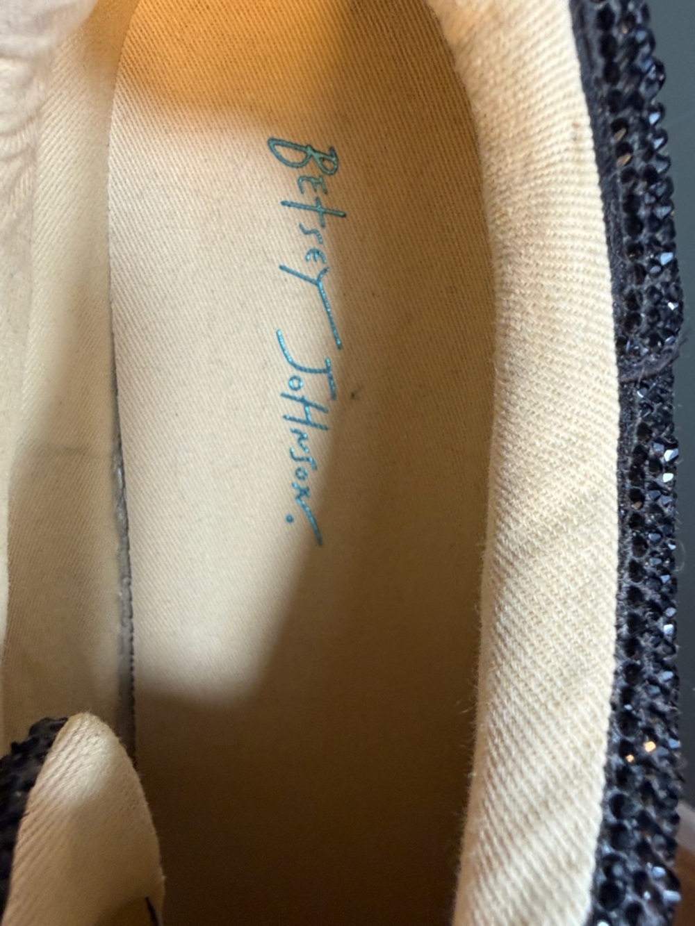 Betsey Johnson Black Glitter Low-Top Sneakers with White Interior - Picture 2 of 6